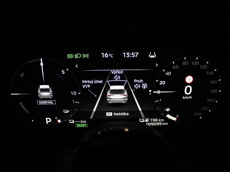 Mitsubishi Outlander 2,4 PHEV AWD Instyle TAŽNÉ - fotka 30 z 30