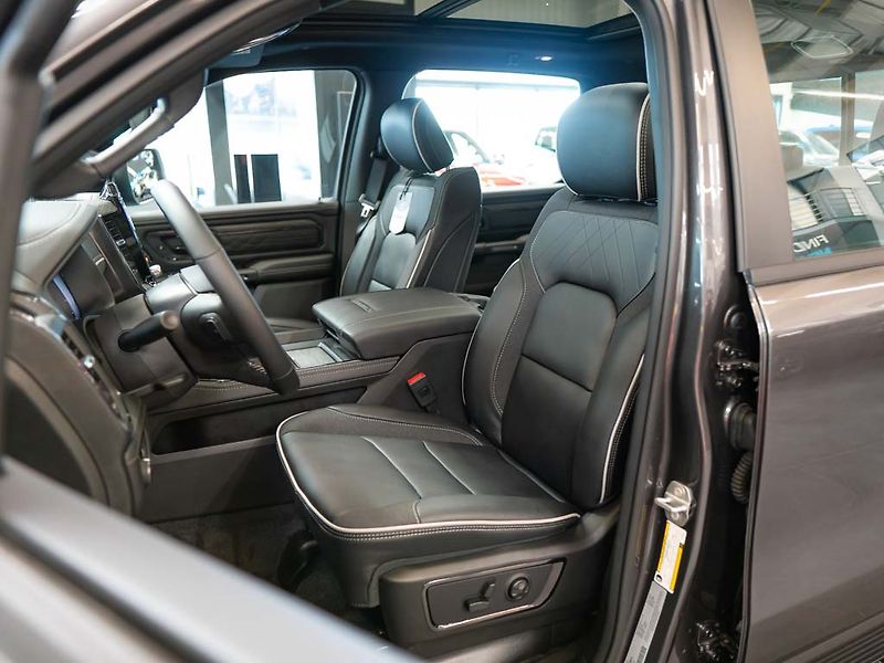Dodge RAM (2026) 5.7 HEMI V8 Limited 2026 - fotka 17 z 50