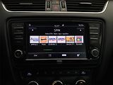 Škoda Octavia (2014) Scout 2.0 TDI, 4X4, Automat - náhled 12