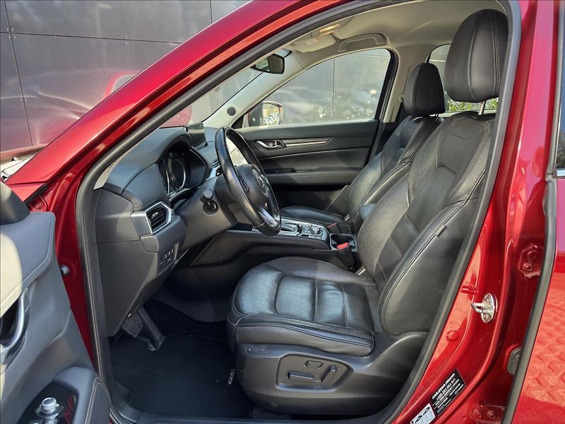 Mazda CX-5 2,2 Sky-D Revolution TOP AWD A - fotka 11 z 31