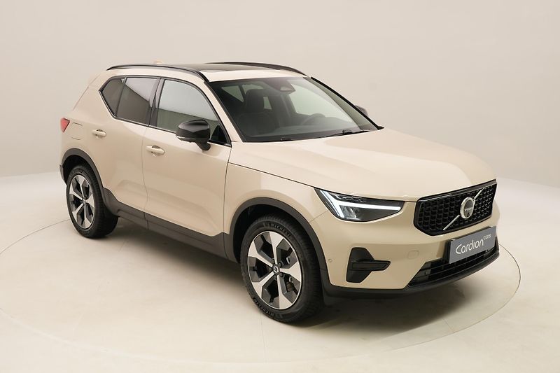 Volvo XC40 (2026) B3 AUT DARK ULTRA  - fotka 15 z 63