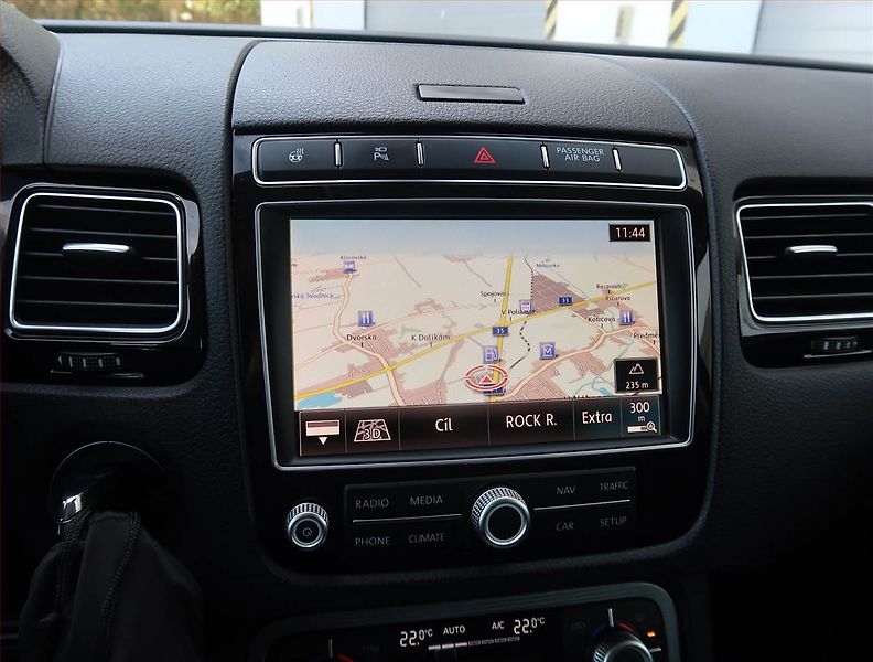 Volkswagen Touareg (2015) 3.0 TDI - fotka 26 z 31