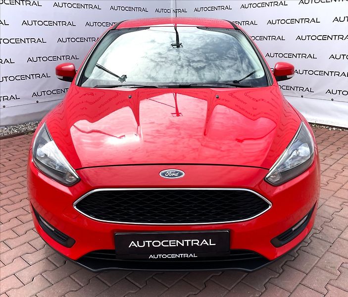 Ford Focus 1,0 i,92kW,ČR,DPH,STK 7/28 - fotka 2 z 22