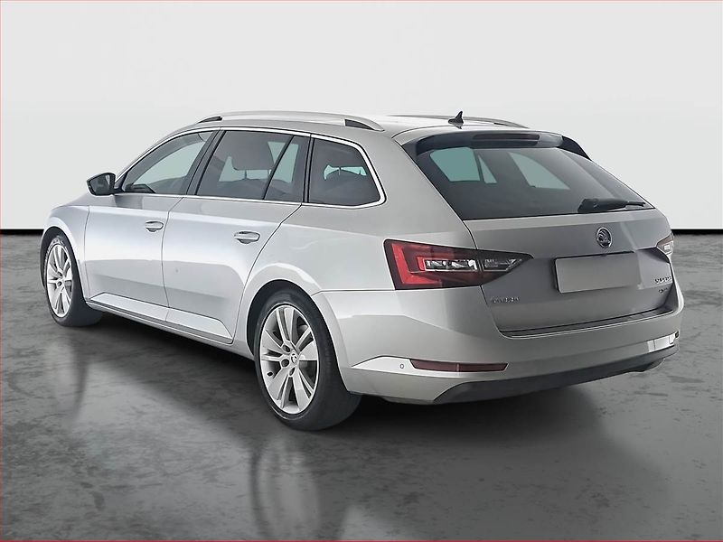 Škoda Superb (2016) Style Plus 2.0 TDI 4x4, 4X4 - fotka 4 z 25