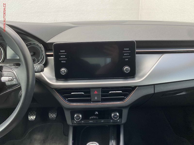 Škoda Scala (2021) 1.0 TSi, ČR, Style, LED - fotka 12 z 18