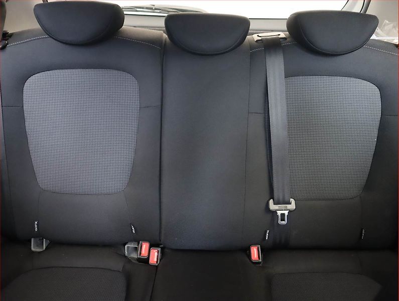 Hyundai i20 (2014) 1.2, Serv.kniha - fotka 10 z 13