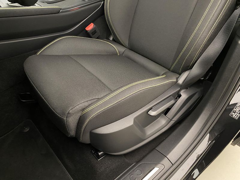 Lynk & Co 01 CORE PHEV AUT CZ 1.maj - fotka 23 z 72