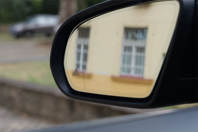Mercedes-Benz GLC 220d 4M AMG Masáž 360° Webasto - fotka 31 z 32