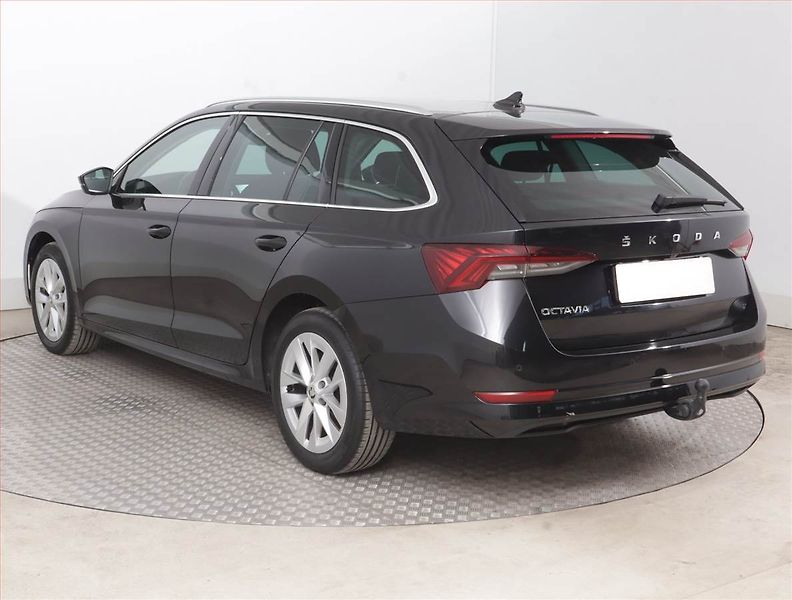 Škoda Octavia (2023) 2.0 TDI - fotka 4 z 15