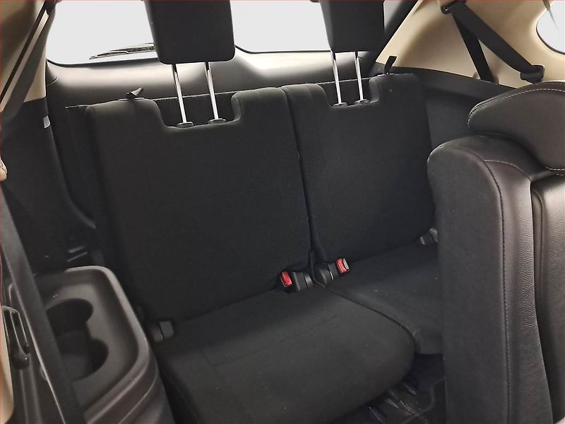 Mitsubishi Outlander (2014) 2.2 DI-D, 4X4, Automat - fotka 23 z 23