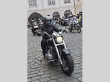 Štědrodenní motorkářská vyjížďka se srazem na Karlově náměstí v Kolíně.