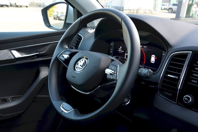 Škoda Karoq (2023) 2.0 TDI 110 KW Style Exclusive - fotka 17 z 27