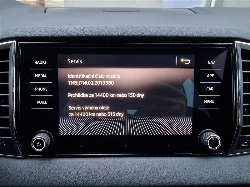 Škoda Karoq 2.0 TDI 110kW Style,ČR,1.Maj. - fotka 32 z 50
