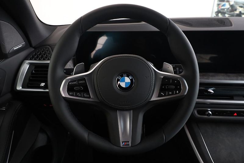 BMW X5 xDrive30d - fotka 10 z 18