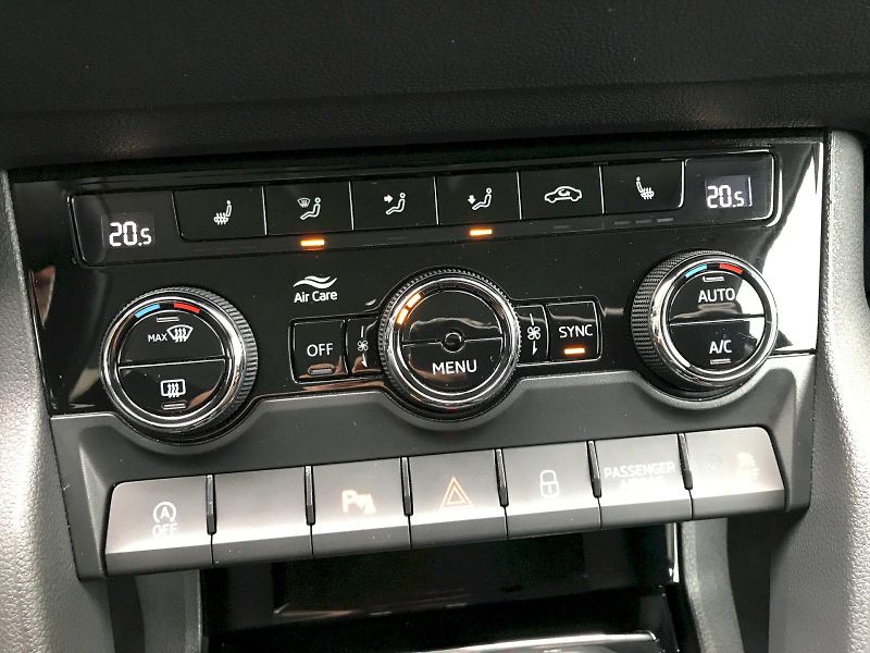 Škoda Karoq (2022) STYLE Plus TSI 1.5/110KW 6MP - fotka 10 z 25