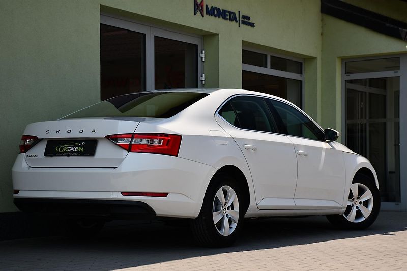 Škoda Superb 1.5TSi 110kW MT CARPLAY  - fotka 6 z 51