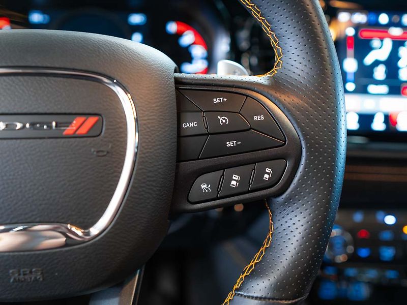 Dodge Durango (2023) 5.7 R/T Hemi Orange Tow N Go - fotka 19 z 40