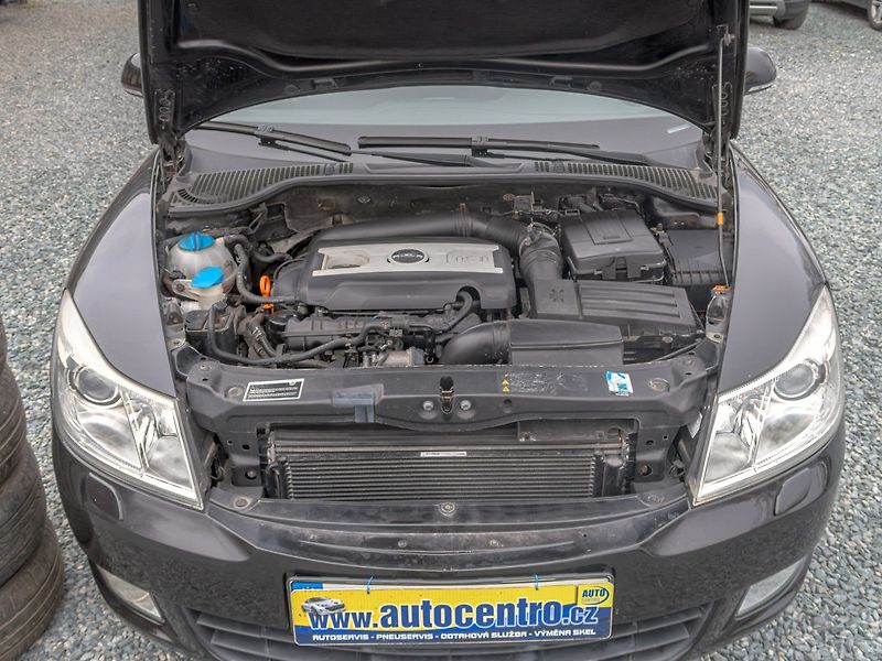 Škoda Octavia (2009) 1.8TSI 118KW 4x4 – 2x KOLA - fotka 38 z 45