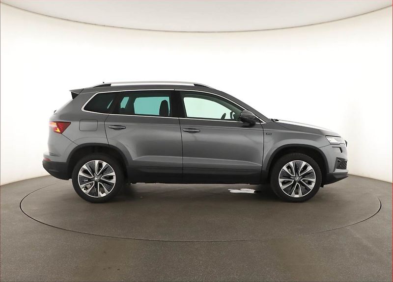 Škoda Karoq (2025) 1.5 TSI, DRIVE, AUTOMAT - fotka 6 z 17