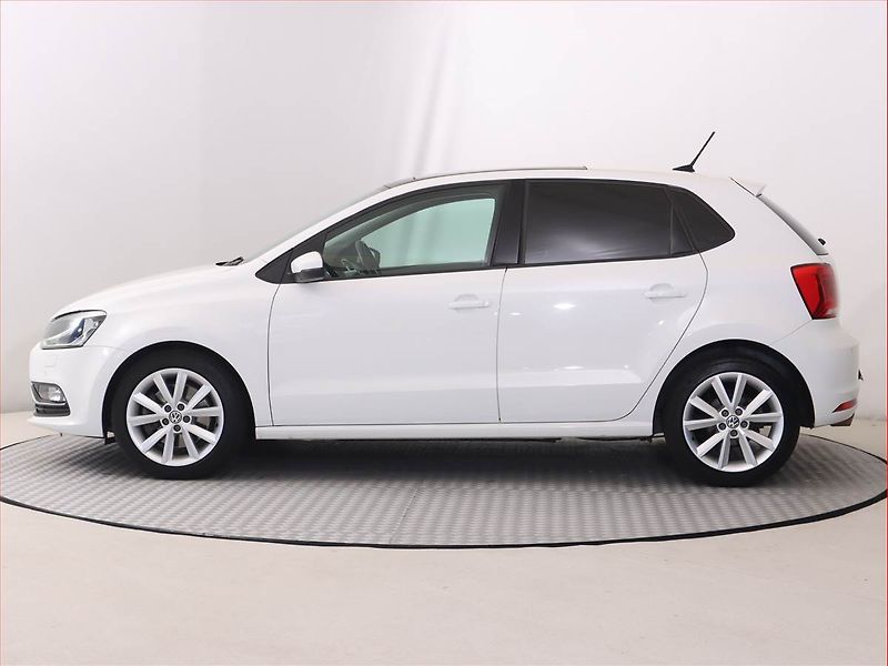 Volkswagen Polo (2015) 1.2 TSI, Automat, Serv.kniha - fotka 3 z 22