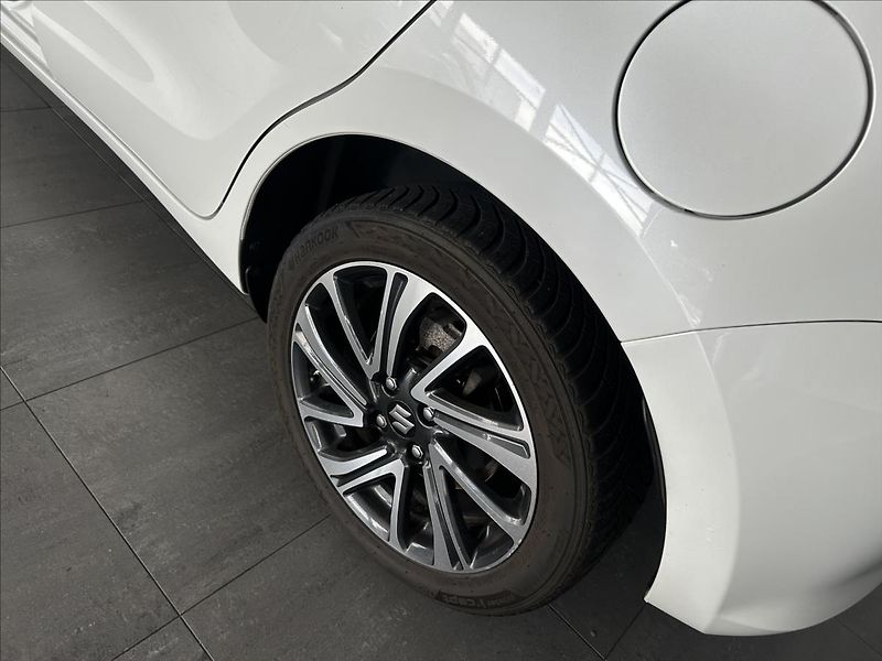 Suzuki Swift 1,2   HYBRID,AUTOMAT,1.MAJ,ČR - fotka 25 z 26