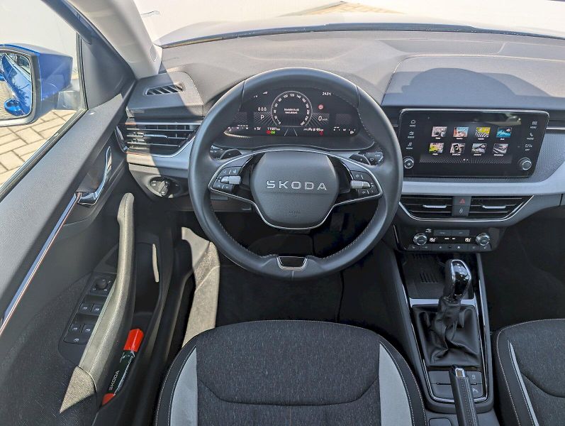 Škoda Scala (2025) 1,5 TSI / 110 kW DSG Top Selec - fotka 6 z 30