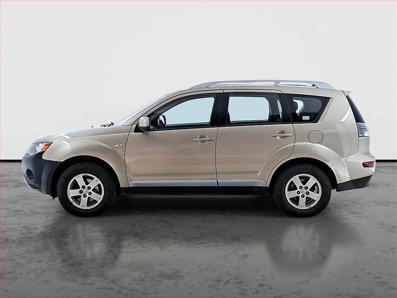 Mitsubishi Outlander (2009) 2.2 DI-D, 4X4, 7 míst, Tažné - fotka 3 z 15
