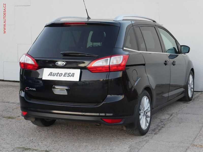 Ford Grand C-MAX (2015) 2.0 TDCi, AC, TZ - fotka 6 z 16