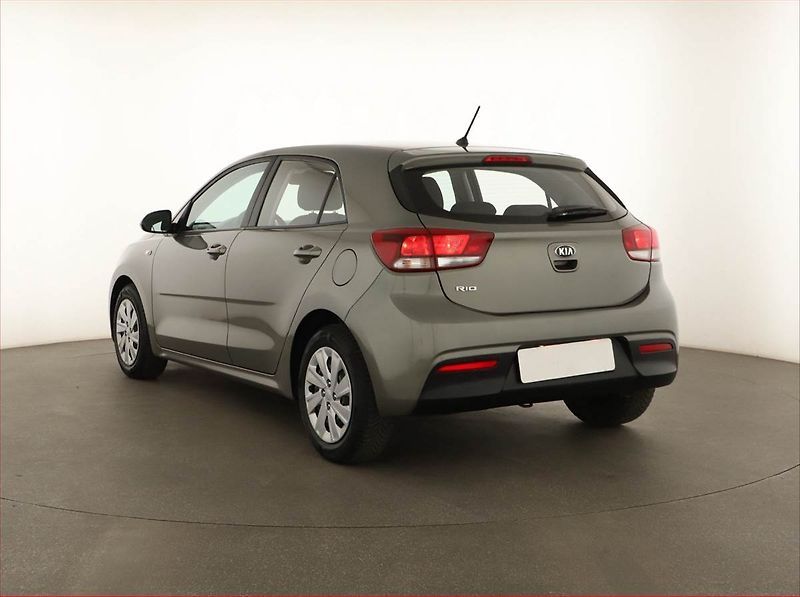 Kia Rio (2017) 1.25 CVVT, Serv.kniha - fotka 4 z 13