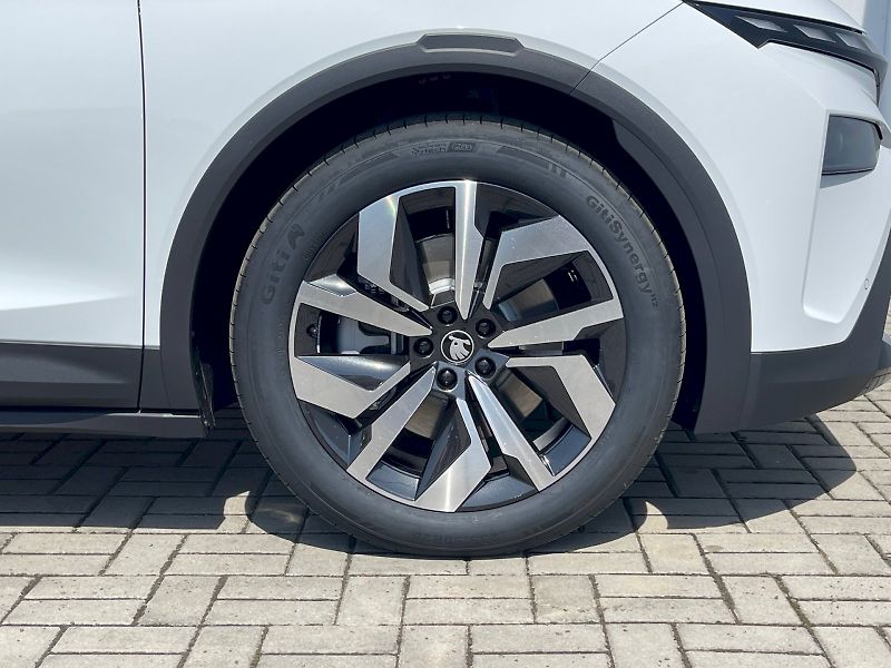 Škoda Elroq (2026) Sportline 85 82kWh / 210 kW - fotka 12 z 30
