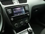 Škoda Octavia 1.6 TDI 85kW Ambition CZ - náhled 19