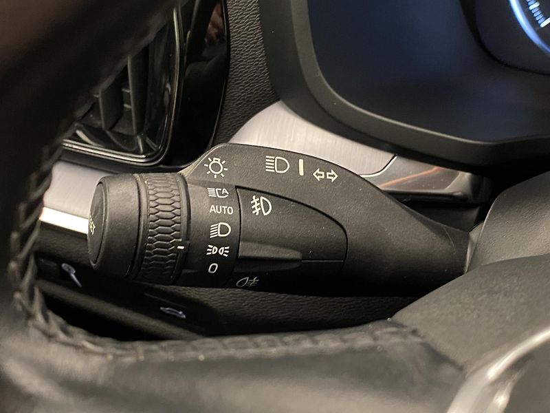 Volvo S60 T4 MOMENTUM AUT  - fotka 21 z 42