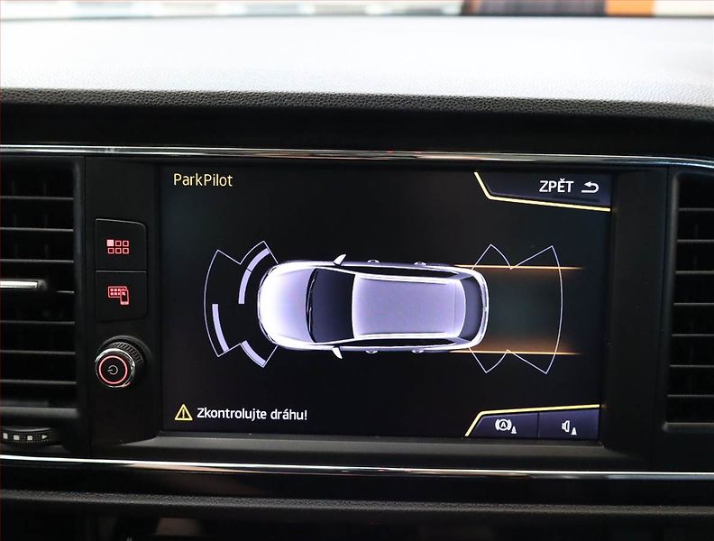 Seat Leon (2018) Sport 1.8 TSI, Kůže, Navi - fotka 18 z 24