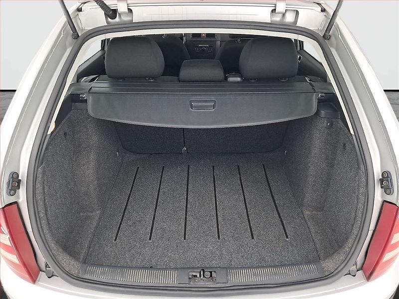 Škoda Fabia (2005) 1.2 12V, nová STK, pěkný stav - fotka 13 z 14