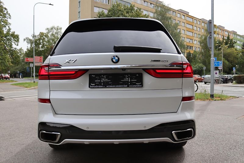 BMW X7 7místné SUV BMW X7 xDrive40i - fotka 16 z 67
