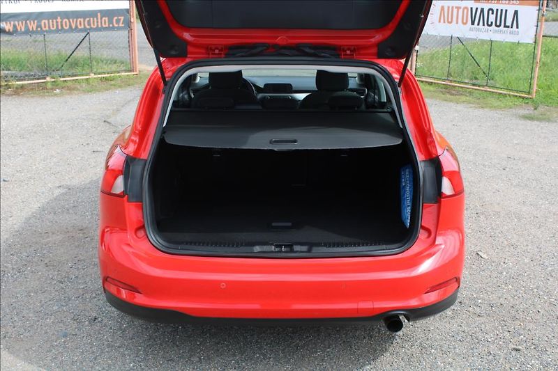 Ford Focus 1,5 TDCi  SERVISKA, ČR - fotka 12 z 29