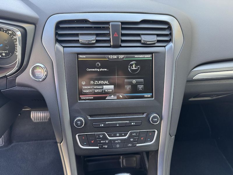 Ford Mondeo (2015) Titanium - fotka 12 z 21