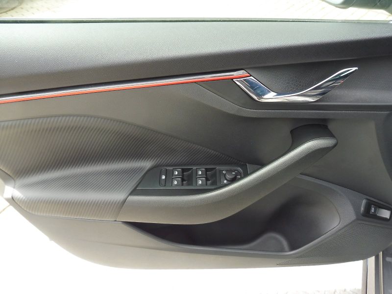 Škoda Kamiq (2025) Monte Carlo 1,5 TSI 110kW DSG - fotka 20 z 30