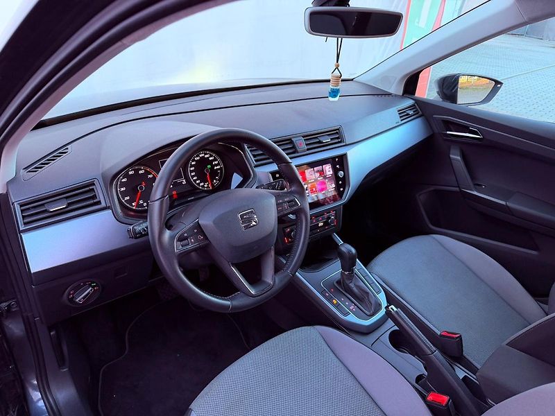 Seat Arona 1.0 TSi DSG Style, 67 tkm - fotka 15 z 29