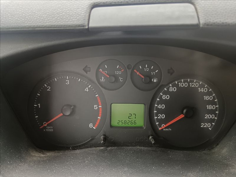 Ford Transit 2,2 TDCi 6míst - fotka 21 z 21