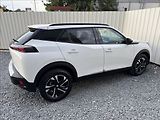 Peugeot 2008 1,2 i ALLURE DPH 1.maj původČR - náhled 14