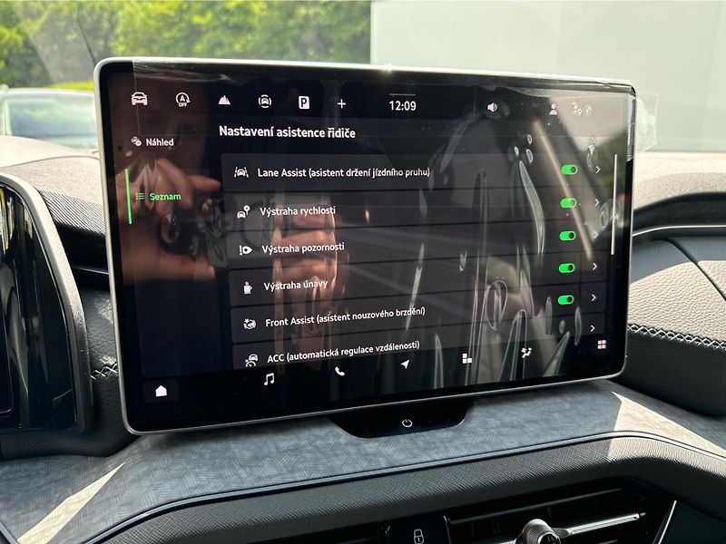 Škoda Kodiaq Exclusive Selection 2,0 TDI 14 - fotka 23 z 25