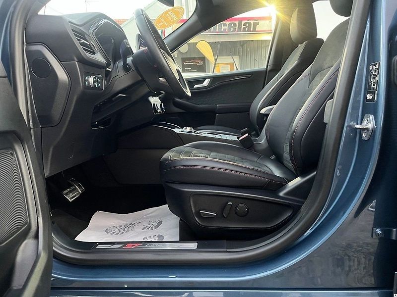 Ford Kuga 2.5PHEV/2022/ST-Line X-1MAJ.1M - fotka 18 z 57
