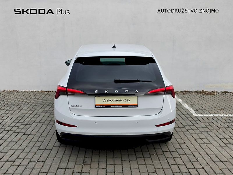 Škoda Scala (2023) 1,0TSI 81KW STYLE - fotka 32 z 32