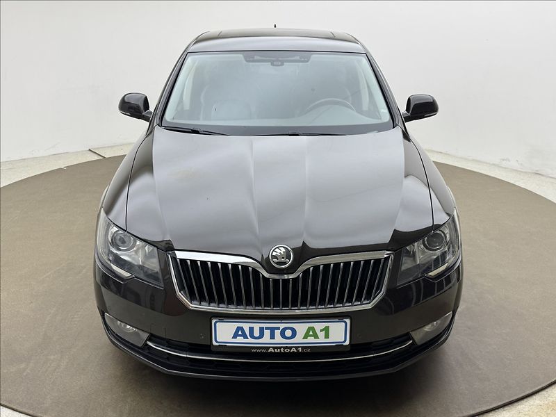 Škoda Superb 2,0 125kW L&K VÝHŘEV TAŽNÉ ČR - fotka 2 z 45