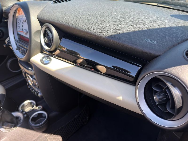 Mini Cooper (2013) 90KW KLIMA VYH. SEDAČKY - fotka 21 z 26