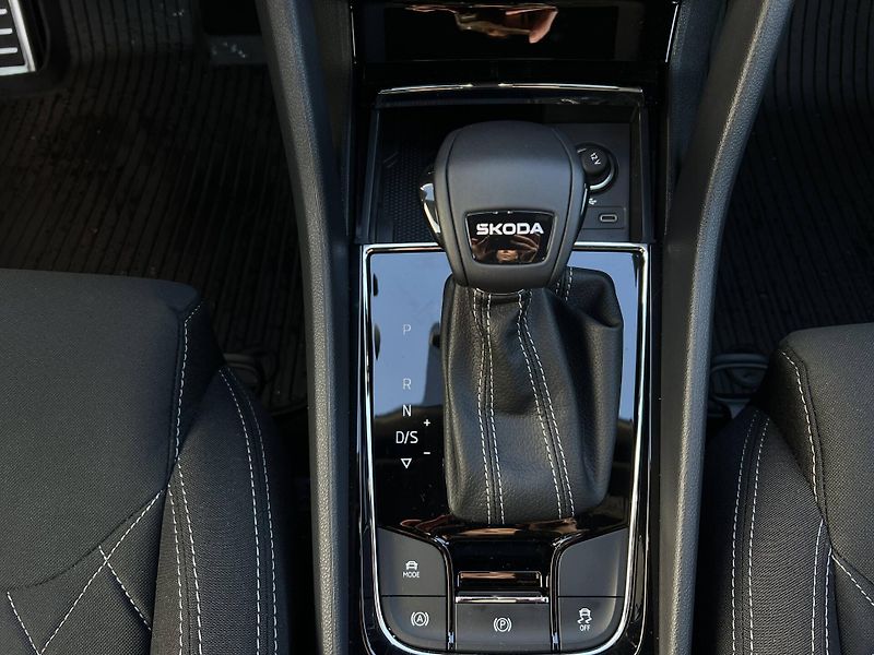 Škoda Karoq (2025) Sportline 7DSG 1,5TSI - fotka 11 z 24