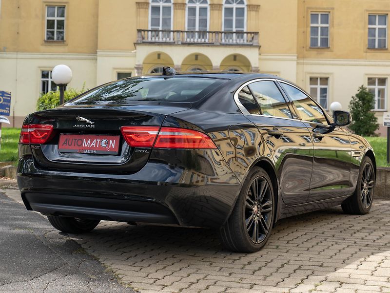 Jaguar XE 20t Prestige Meridian Kůže - fotka 6 z 35