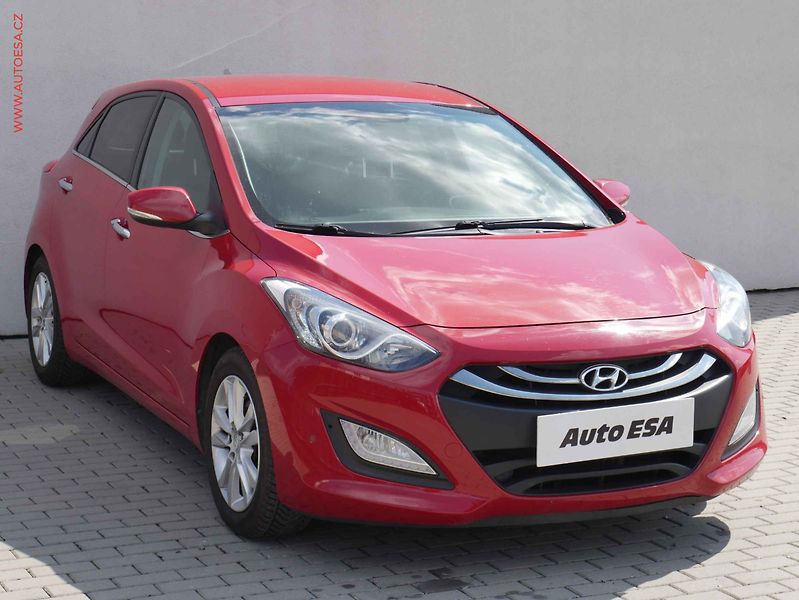 Hyundai i30 (2014) 1.6 CRDI, ČR, AC, výhřev sed. - fotografie inzerátu