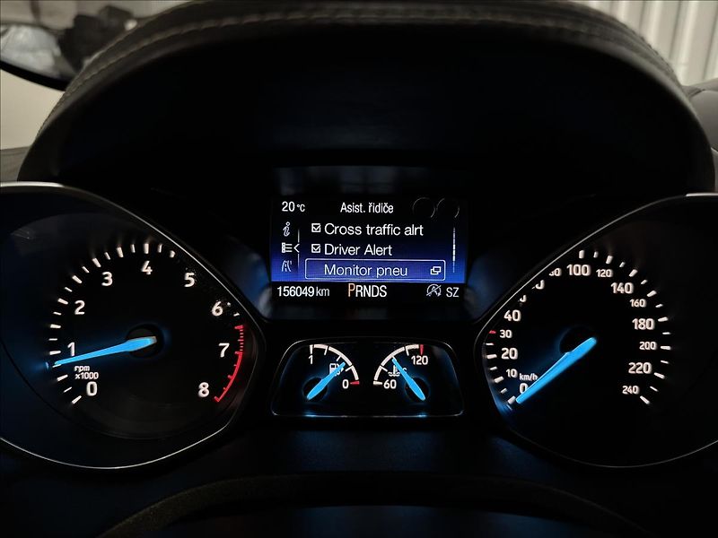 Ford Kuga 1.5EB 129kW AWD VIGNALE 2XALU - fotka 21 z 45